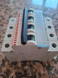 interruttore magnetotermico 