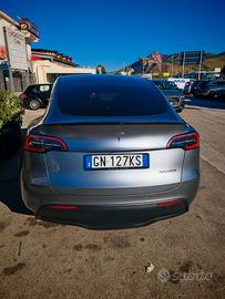 Tesla Model Y Performance Aprile 2023