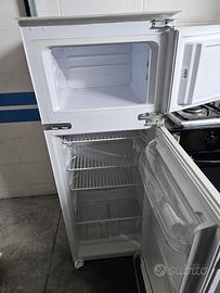 frigoifero, forno, piano cottura da incasso