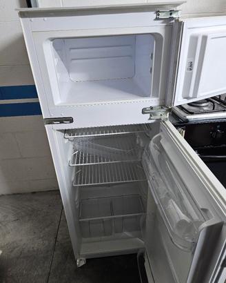 frigoifero, forno, piano cottura da incasso