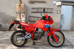 Honda NX 650 Dominator
