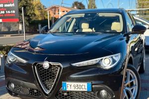Stelvio 2.2 Turbo Diesel 210CV AT8 Q4 Executive