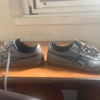 Onytsuka tiger num . 45 color grigio marchio nero