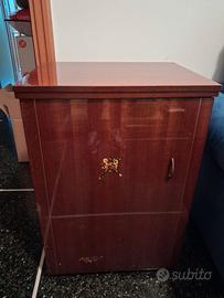 Macchina da cucire Singer antica