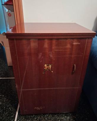 Macchina da cucire Singer antica