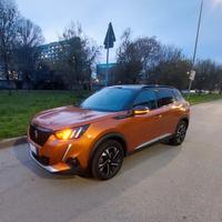 Peugeot 2008 GT 1.2 turbo 