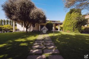 VILLA SINGOLA A PREGANZIOL