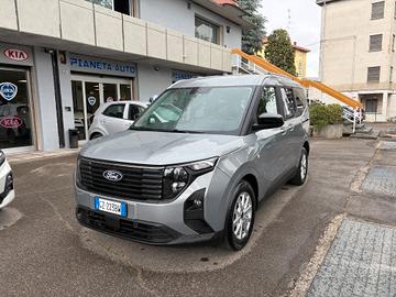 Ford Tourneo Courier 1.0 EcoBoost Titanium