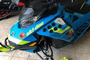 Skidoo Summit 850 Turbo