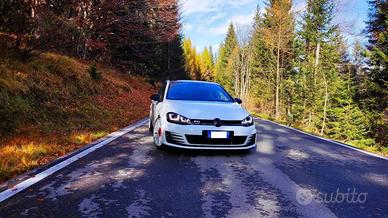 VOLKSWAGEN Golf 7ª serie - 2016