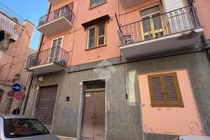 3 LOCALI A BARLETTA