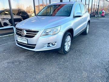 Volkswagen Tiguan 2.0 TDI DPF 4MOTION tiptronic Sp