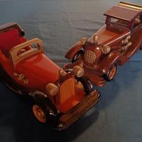Auto d’epoca in legno vintage – 2 pezzi modellini 