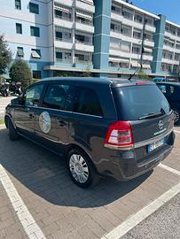 Opel zafira 1.6 a metano 150cv con gancio