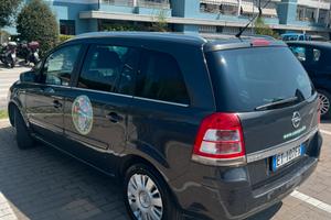 Opel zafira 1.6 a metano 150cv con gancio