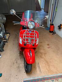 Vespa GTS 300 Super