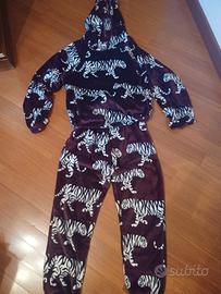 tuta da casa con tigri