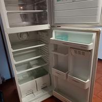 Frigorifero con congelatore
