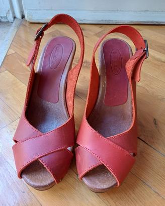 Sandali alti rossi con plateau