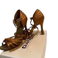 Scarpe da ballo latino americano