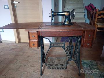 Macchina da cucire Singer 