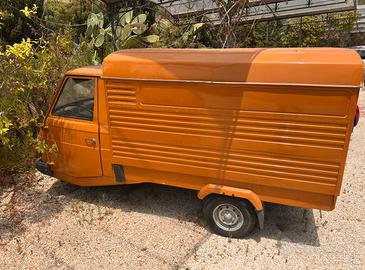 Piaggio Ape Furgonato d'epoca — Arancio