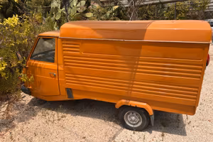 Piaggio Ape Furgonato d'epoca — Arancio