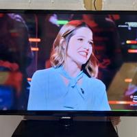 TV Samsung 32 pollici full hd con decoder T2.