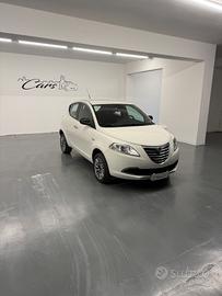 Lancia Ypsilon 0.9 TwinAir 85 CV 5 porte Metano Ec