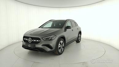 MERCEDES-BENZ GLA 200 d automatic