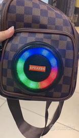 Collezionismo Borsa con Cassa Bluetooth