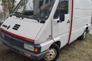 auto Renault Master 