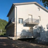 Casa di campagna con lago e capanno