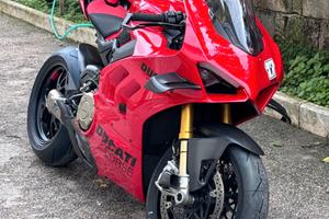 Ducati Panigale V4s