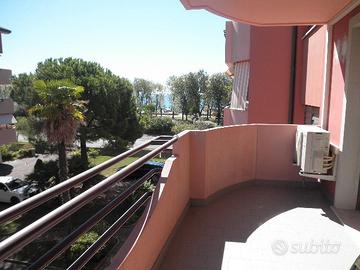 Bell'appartamento fronte mare