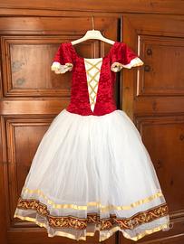 Tutù danza di carattere ungherese