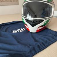 Casco integrale moto. AGV taglia XS