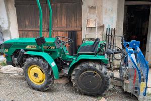 Trattore Ferrari con verricello