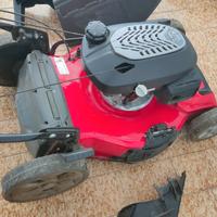 Tagliaerba con motore honda