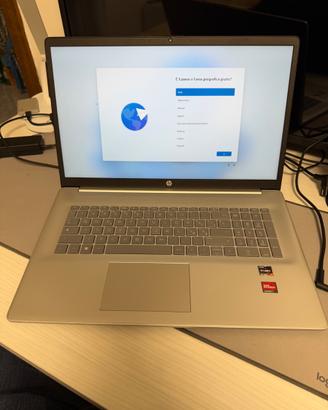 HP Laptop 17-cp3001sl 16/512 GB AMD Ryzen 7-7730U