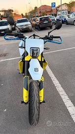 Husqvarna 701 , leggi bene 