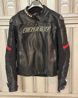 Tuta in pelle nera Dainese racing