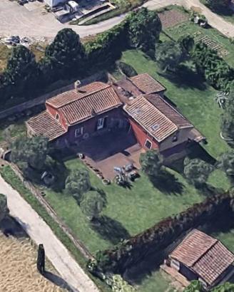 Immobile in asta di 539 m² con 5 locali a Sarzana