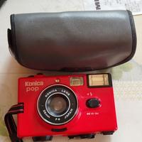 Macchina fotografica Konica Pop anni 80.