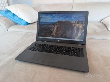 HP notebook SSD 8GB RAM batteria sostituita