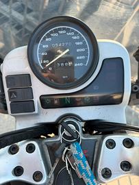 BMW r1100r