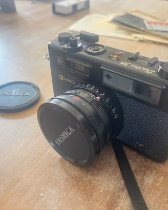 Yashica Electro 35 GT completa + Kodak Instamatic