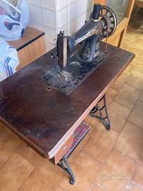 Macchina da cucire Singer seconda metà anno 1900