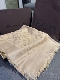 Louis Vuitton Scialle Monogram