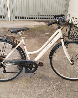 bici donna ruota 28" con cambio 
